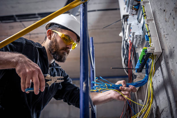 Best Licensed Electrician  in Douglass Hills, KY